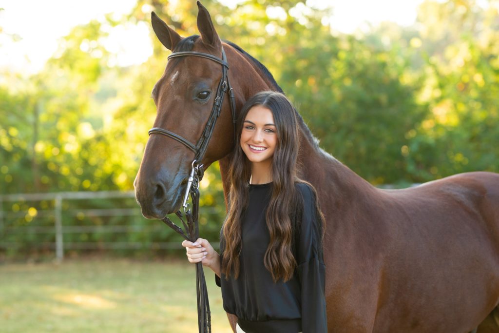 senior girl with her horse for senior photos